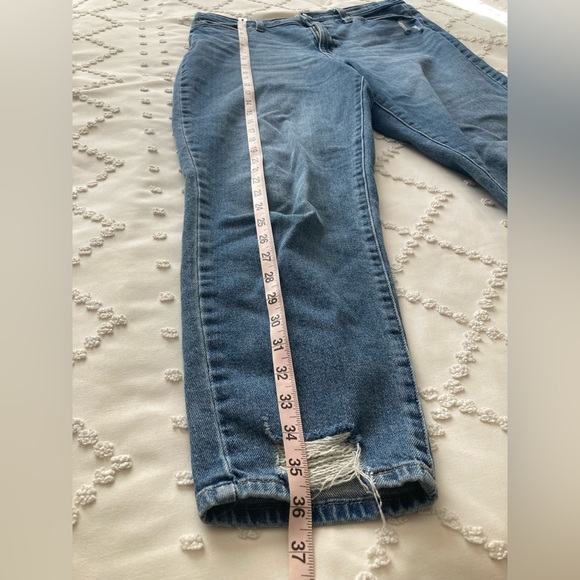 SO Mom Jeans High Rise Size 12 - Picture 8 of 9